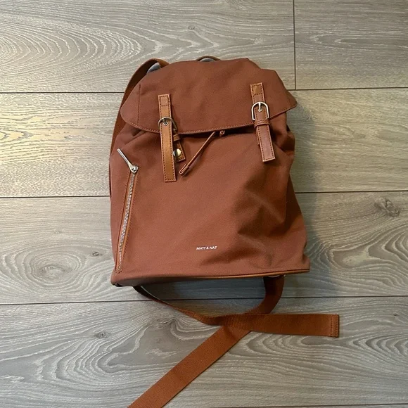 Matt & Nat THEO Vegan Canvas Backpack Unused - Picture 1 of 3